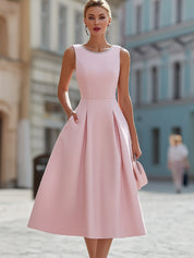 Elegancka bezrękawnikowa sukienka midi z kryształowym dekoltem w fasonie fit & flare