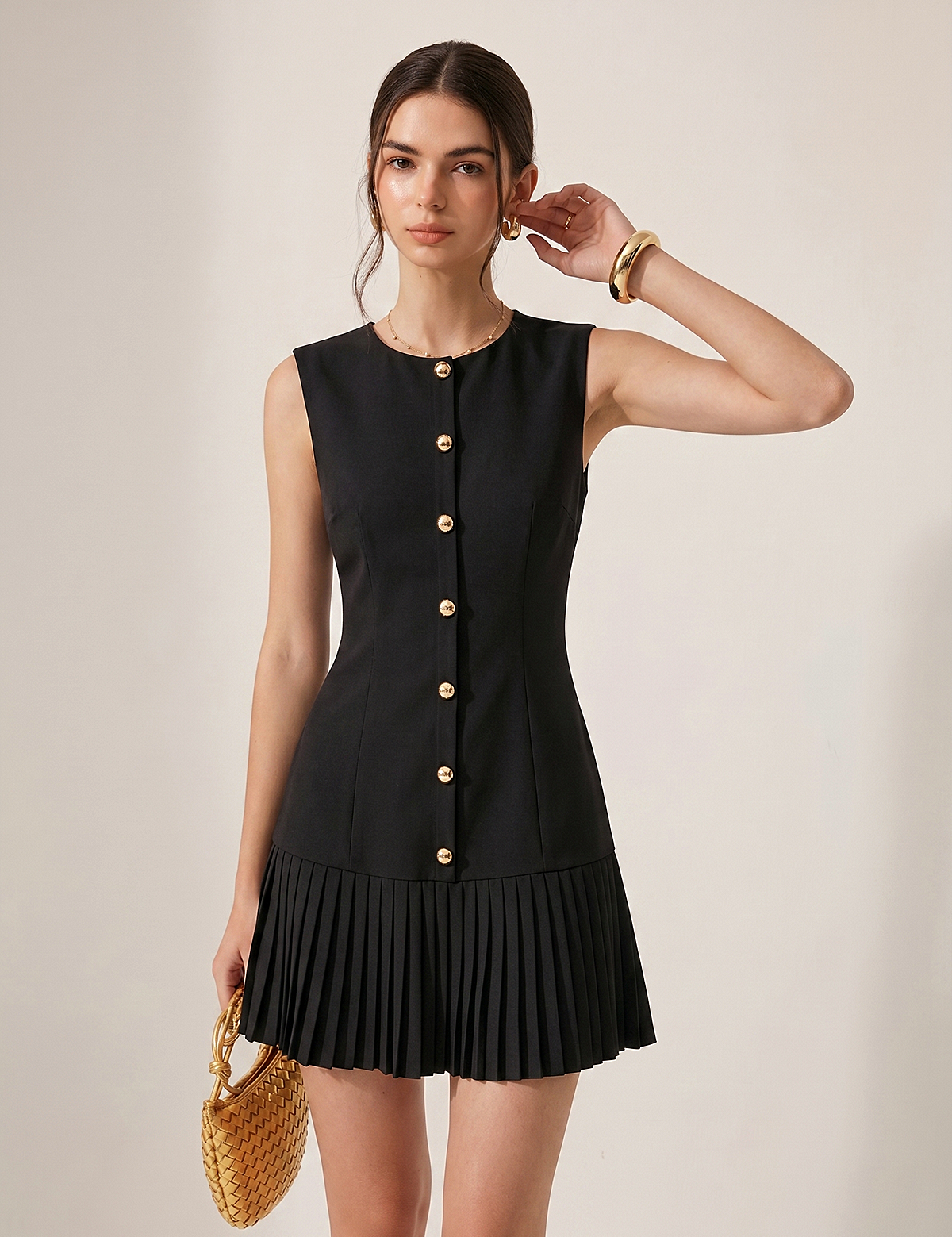 Metaliczna Sukienka Mini Bez Rękawów Slim Fit z Faldami