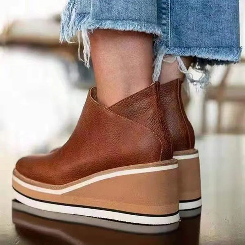 Botas-de-plataforma-con-punta-redonda-para-mujer-botines-cortos-Retro-con-cu-as-zapatos-de_jpg_9ce668a3-5a41-479f-8369-919c0f05991c.webp