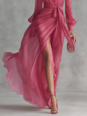 Elegancka Różowa Sukienka Chiffon z Dekoltem w Serek i Wiązaniem w Talii