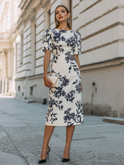 Sukienka midi z krótkim rękawem w print botaniczny