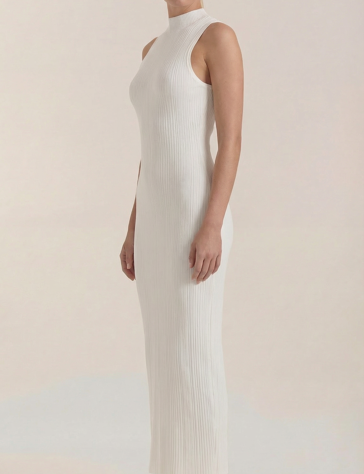 rosa-mae-de-sonia-bodycon-midikleid-mit-mock-neck-midi-dresses-weiss-2904312.png